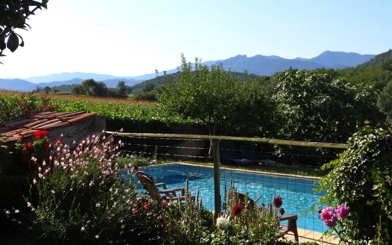 Gites Pyrenees Les Trois Montagnes Ganties Exterior photo